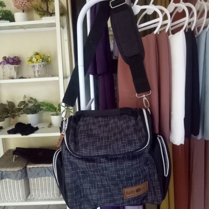 tas asi baby 2 go like new