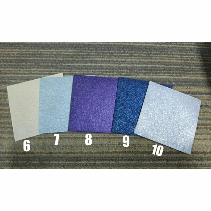 

Amplop Polos Isi 10 / Angpao Polos Isi 10 Size 8,5Cm X 8,5Cm