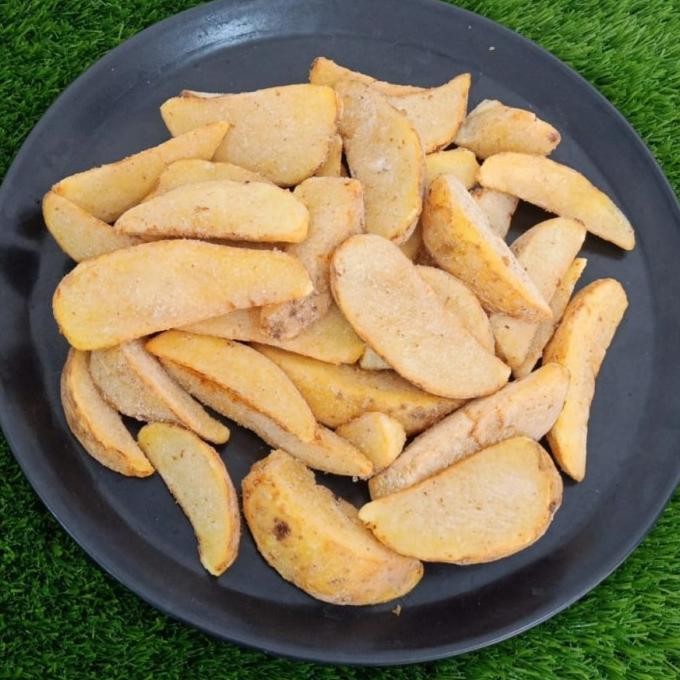

Potato Wedges /Kentang Frozen /Kentang Degges 1 Kg Original