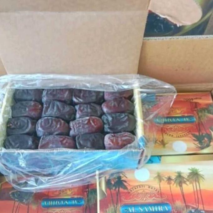

tin- kurma bam/kurma anggur 1 dus isi 12 pcs 650g