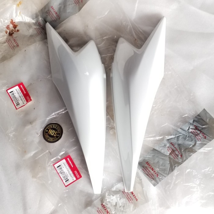 Cover Body Bodi Tedeng Tebeng Belakang Set Kanan Kiri Honda Blade Old Lama 2008-2010 Original Orisin