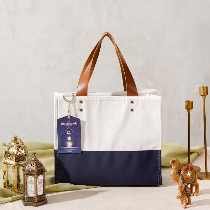 

Hampers Lebaran / Parcel Lebaran - Canvas Bag - Afiya Set - Luckybite Original Dan Terpercaya