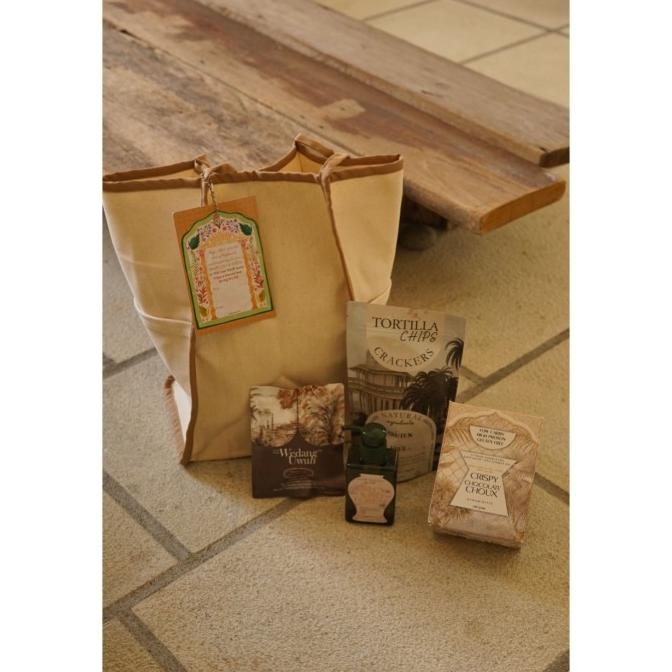 

KEMIRI - hampers lebaran/paket tas lebaran/hampers eid mubarak