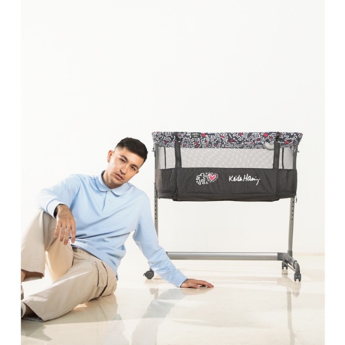 Box Cocolatte Side Bed Keith Haring Bravada Baby Crib / Tempat Tidur Anak Bayi