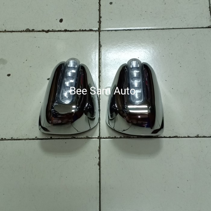 COVER SPION DAIHATSU SIGRA TIPE D M X