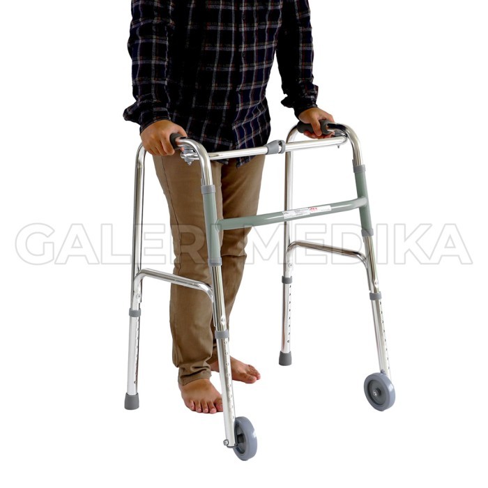 Walker Alat Bantu Jalan dengan Roda - GEA FS912L / FS 912 L