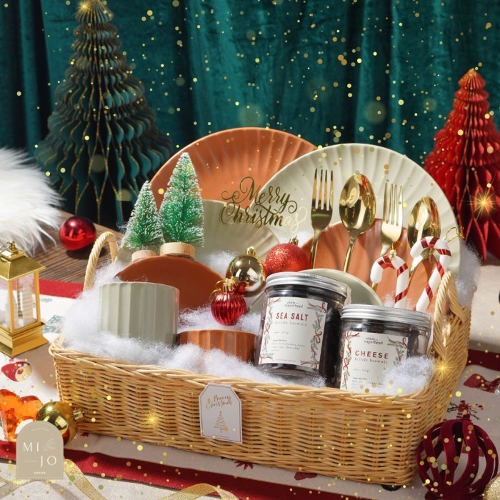 

Hampers Piring Christmas Parcel Natal Hadiah Hari Raya