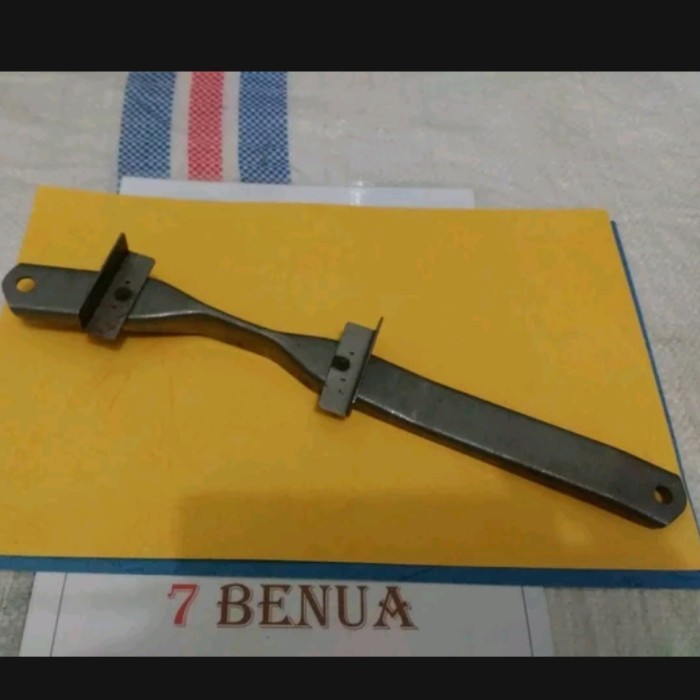 BRACKET JEPITAN PEGANGAN BESI AKI MOBIL TOYOTA INNOVA BENSIN