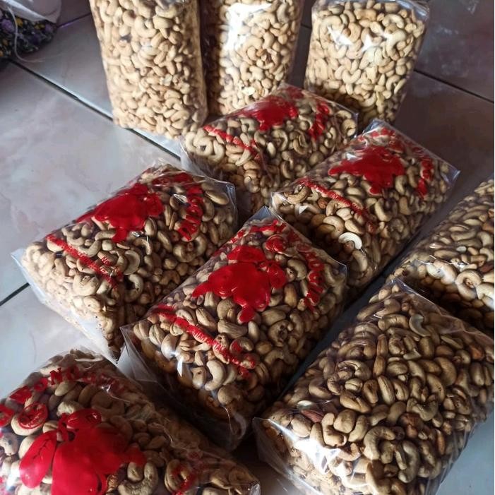 

BARANG TERLARIS Kacang Mete Mede Matang Mateng Goreng Gurih Bawang 1 Kg Food