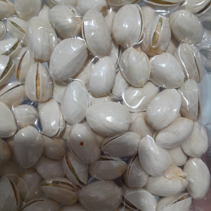 

BARANG TERLARIS Kacang Pistachio Kulit Roasted kemasan 250gram
