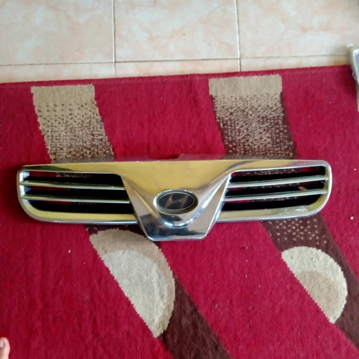 grill hyundai accent th.2000-2003