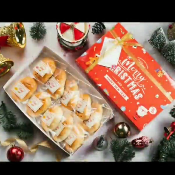 

PROMO !!! SALE TERLARIS ROTI BONG HAMPER NATAL ISI 10 READY