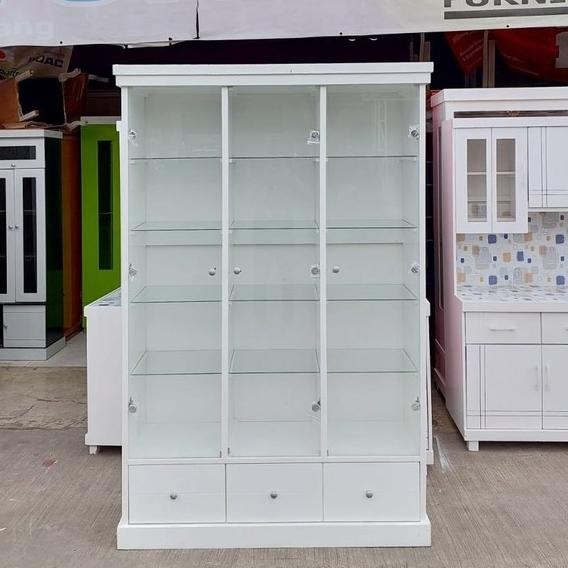 Lemari Pajangan Kaca 3 Pintu / Kabinet / Display Showcase Tas Sepatu TT