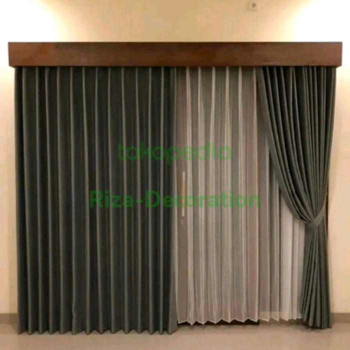 box kayu / penutup rel gorden