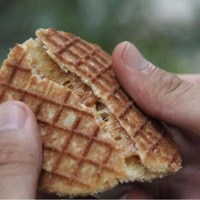 

2 BOX HOMEMADE KIN'S STROOPWAFEL HALAL