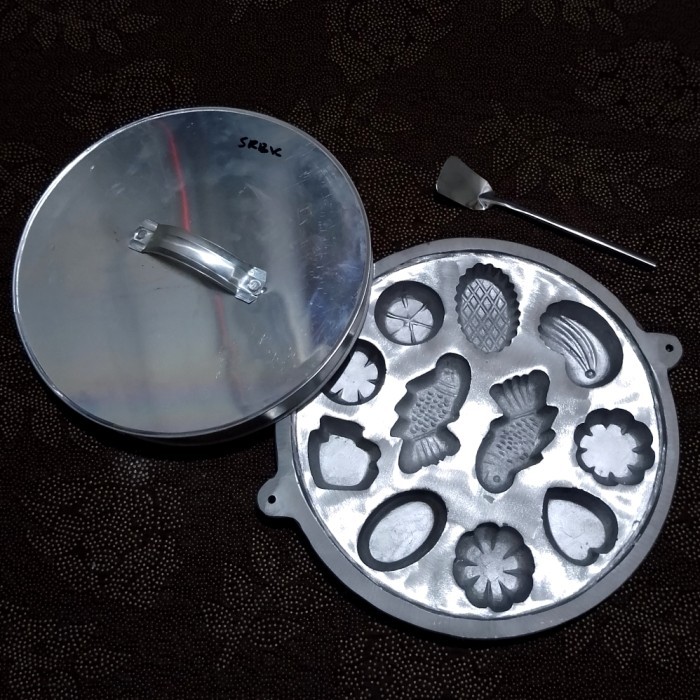 

READY STOCK CETAKAN KUE CUBIT SUPER TEBAL BONUS TUTUP DAN SUTIL