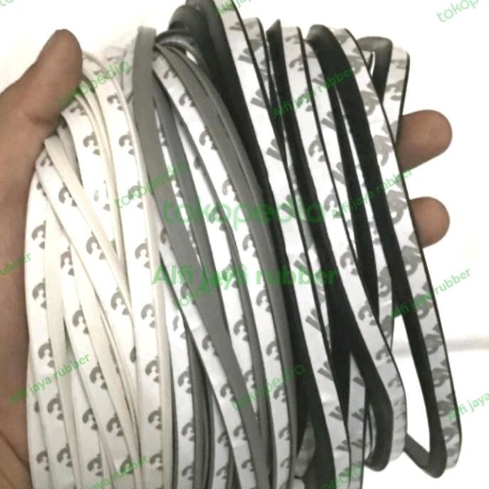 Karet List Bodykit / Spakbor Mobil Universal