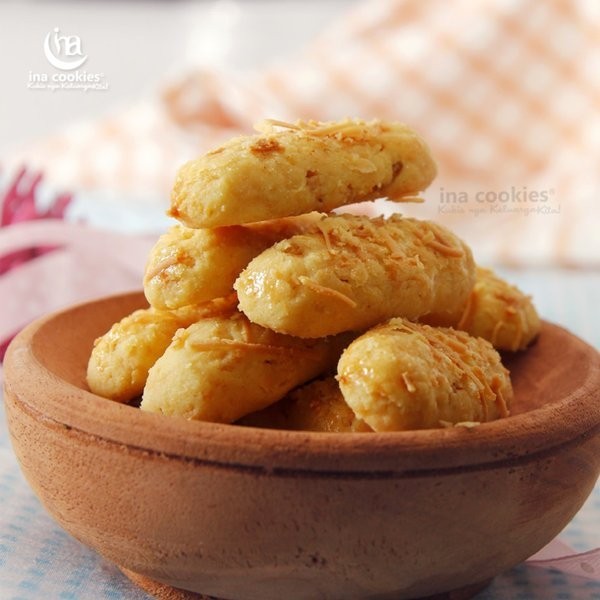 

New! Inacookies Cheese Kress Kue Kering Keju Lebaran Favorite Best Seller - JAR Idul Fitri