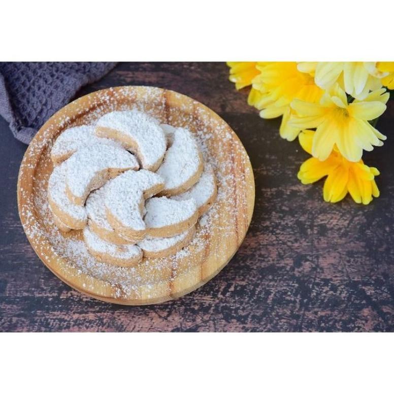 

TERMURAH Kue Putri Salju Isi 500 gram (1/2 kg per toples) Kue Kering Kue Lebaran uj-53