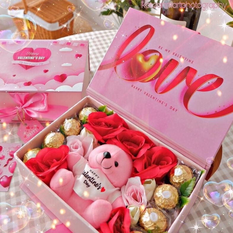 

TERMURAH Hampers Coklat SPECIAL VALENTINE GIFT FERRERO ROCHER Chocolate & Flower BLOOM BOX | Valentine Chocolate Hampers Love Gift Set | Kado Coklat Valentine Ferero Rocher Hampers Premium GIFT BOX Set Buket Cokelat Bunga Boneka PROMO Valentine Day Hadiah