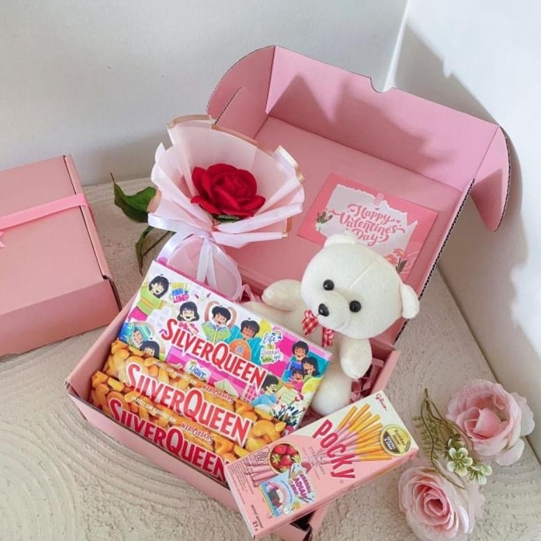 

SPECIAL [LUCKY] Hampers Valentine / Kado Valentine / Hampers Ultah / Birthday Gift / Valentine Gift / Kado Cewek / Hadiah Pacar / Kado Bestie / Hadiah Ulang Tahun / Kado Pacar / Gift Box / Hampers Kado Jember / Custom Foto / Hampers Custom / Coklat