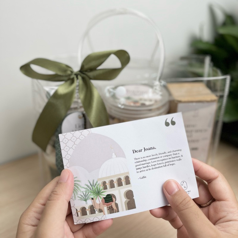

HOT PRODUCT Hampers Lebaran Idul Fitri Nadya Package Hampers Snack Kering Hampers Hijab Hampers