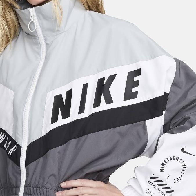 Sale Hf5956 068 Womens Nike Sportswear Woven Jacket