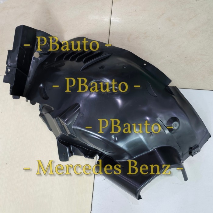 Plastik Spakbor w204 Bagian Depan Kanan A2046900230 A2046905630 / Fender Lumpur Mercy Mercedes Benz