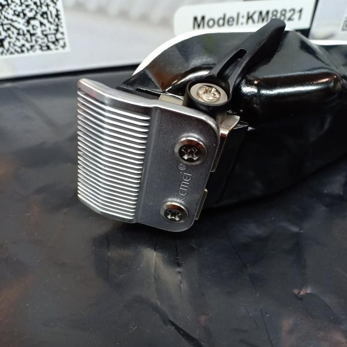 Hair Clipper Kemei Km8821 - Alat Potong Rambut Kemei Km 8821