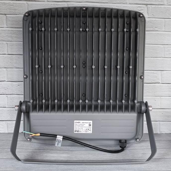 Murah Luxen Lampu Sorot Led Floodlight 200W 200 Watt Cahaya Putih Bagus