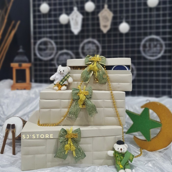 

New! Box parcel lebaran murah idul fitri hampers - Size S Idul Fitri