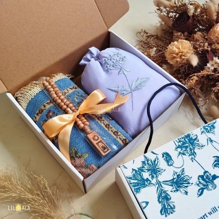 

New! Hampers Lebaran Fitri Kala Sajadah dan Mukena Travel Dewasa Free Tasbih Kayu Parcel Ramadhan Idul Fitri Souvenir Hadiah Kado Guru Terlaris. Idul Fitri