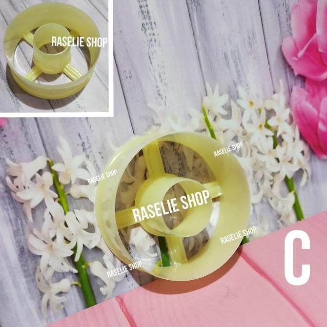 

SIAP KIRIM CETAKAN DONAT PLASTIK C DOUGHNUT CUTTER ACUAN KUE DONAT IMPORT