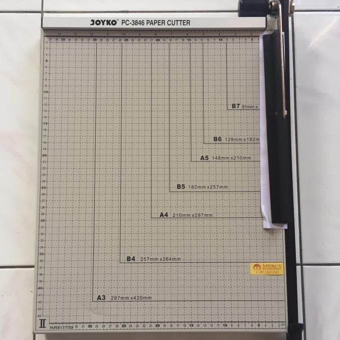 

SIAP KIRIM PAPER CUTTER A3 / PAPER TRIMMER 18X15 / ALAT PEMOTONG KERTAS