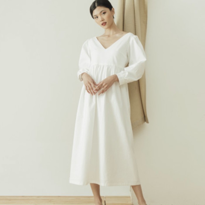 Sovi Atelier x Mmehuillet Ange Dress White size M Brand New