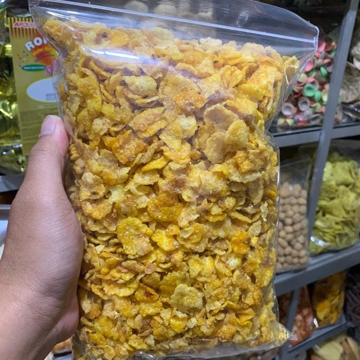 

Emping Jagung / Keripik Jagung Rasa Pedas Manis Dan Renyah Kemasan 200 Gram Dan 500 Gram Cemilan