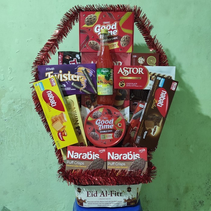 

Parcel Snack Besar / Hampers Lebaran Natal Imlek Terbaru