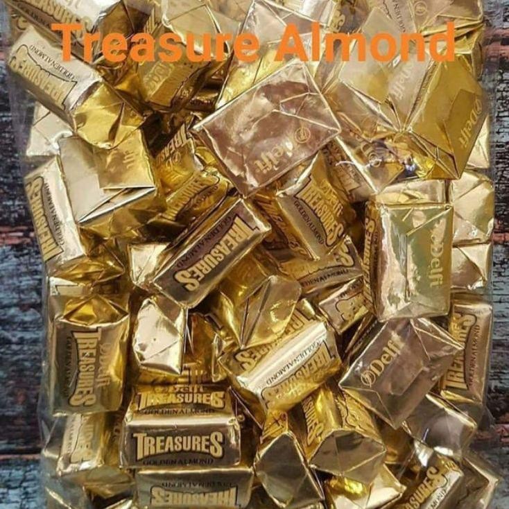 

Coelatcolat Delfi Treaure Almond Dan Cooie 250Gram Ii 24Pc