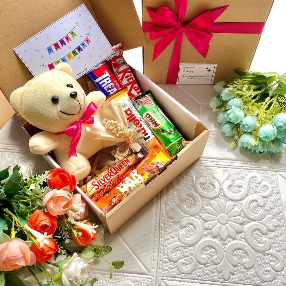 

SALE Kado Ulang Tahun Cewek Cowok Wisuda Ultah Hampers Coklat Valentine Gift Box Birthday Is75