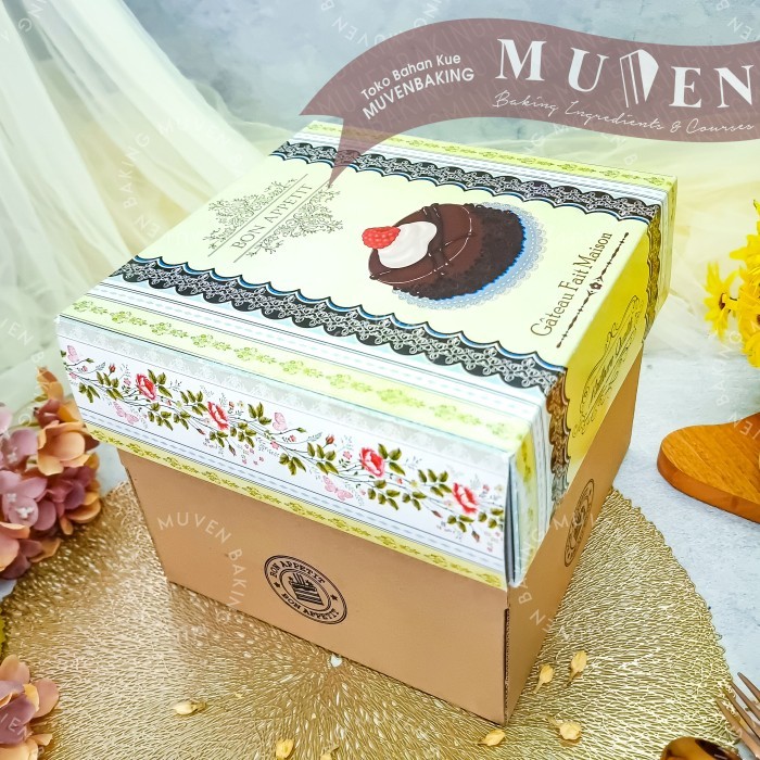 

Dus/Box Kue Bolu Cake Lapis Chiffon Kado Bon Appetit ( 20 X 20 X 18 )