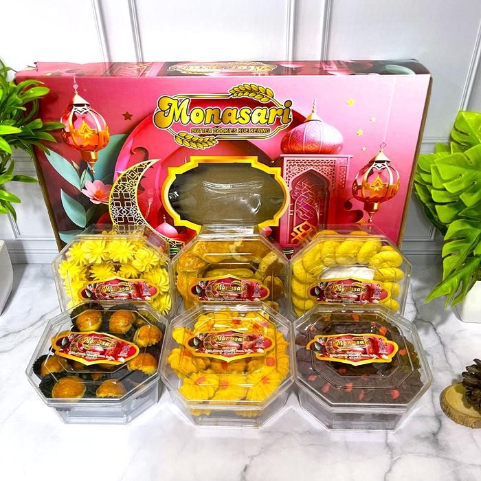 

New! PAKET KUE KERING LEBARAN IDUL FITRI PARCEL LEBARAN IDUL FITRI HAMPERS LEBARAN IDUL FITRI PARSEL THR NASTAR PUTRI SALJU KASTANGEL KACANG 1 - MONASARI SEGI 8 Lebaran