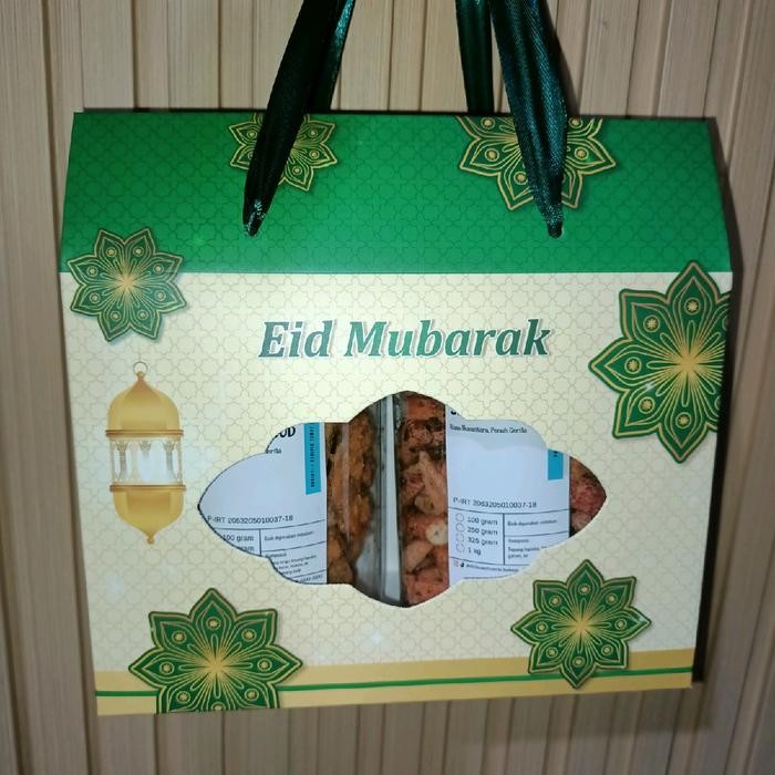 

Hampers Parcel Lebaran Pilus Cikur Original Basreng Pedas Dan Keripik Tempe