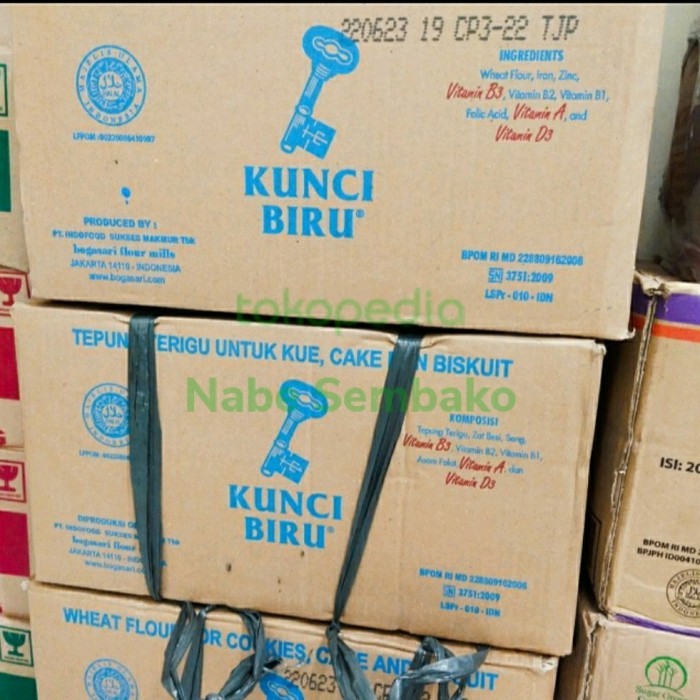 

Tepung terigu kunci biru 1kg dus