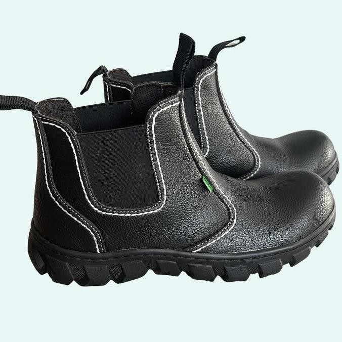 Sepatu safety boot pria dan wanita hitam Pertengahan betis Kerja Karet shoes safety shoes safety sho