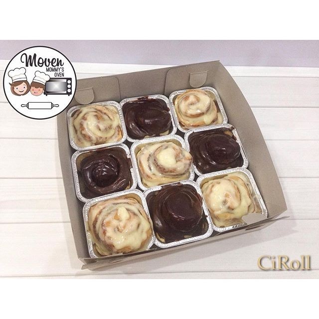 

CIROLL (CINNAMON ROLL CREAM CHEESE & DARK CHOCO TOPPING) - 9 PCS