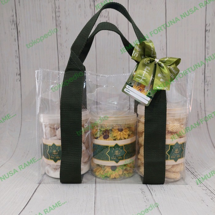 

Paket Hampers Parcel Makanan Kuker Kue Kering Home Made Lebaran Natal