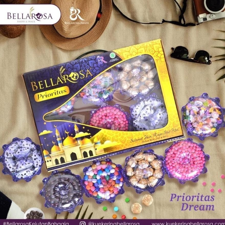 

uk-75 (COD) PAKET COKLAT PRIORITAS DREAM BELLAROSA BINGKISAN KUE LEBARAN Berkualitas