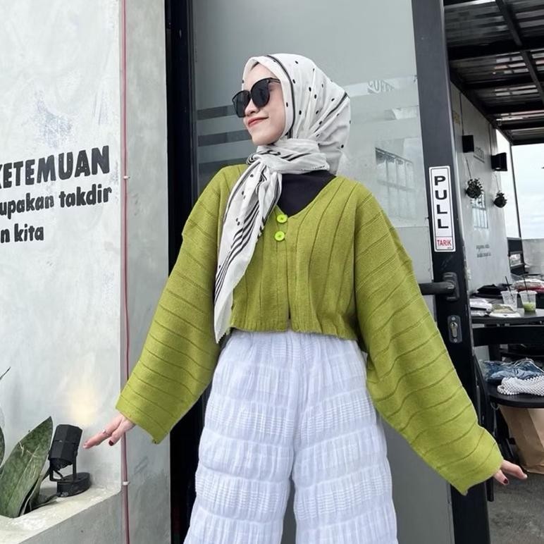 Joy Sweater Rajut Kancing Depan