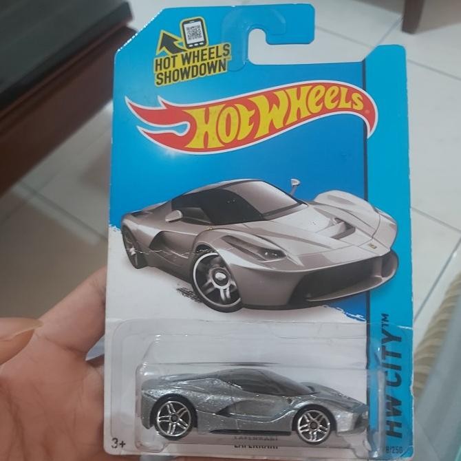 Hot Wheels 2014 LaFerrari Silver