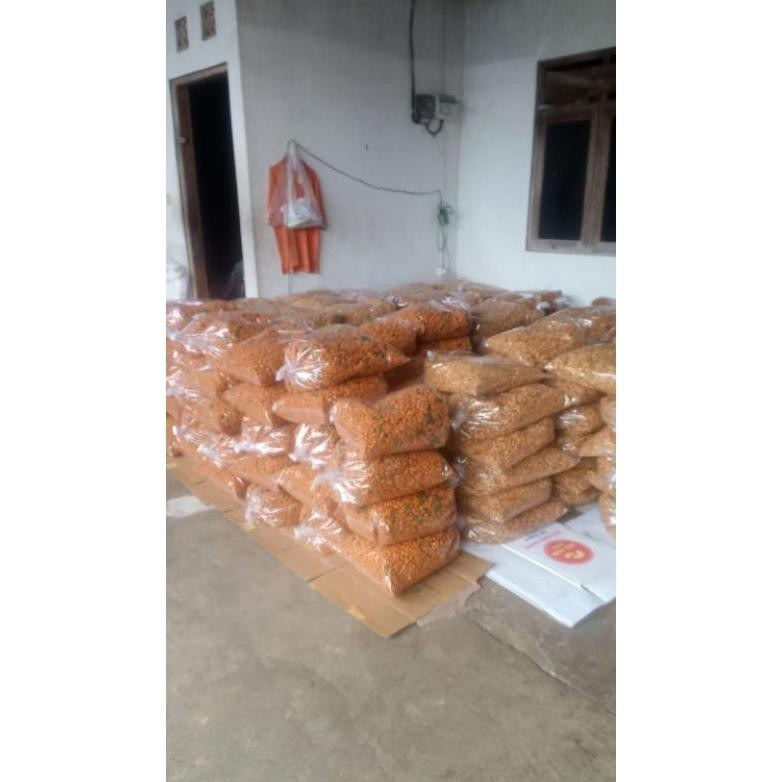 

Kacang Mede Patahan Mateng Original 1Kg Diskon